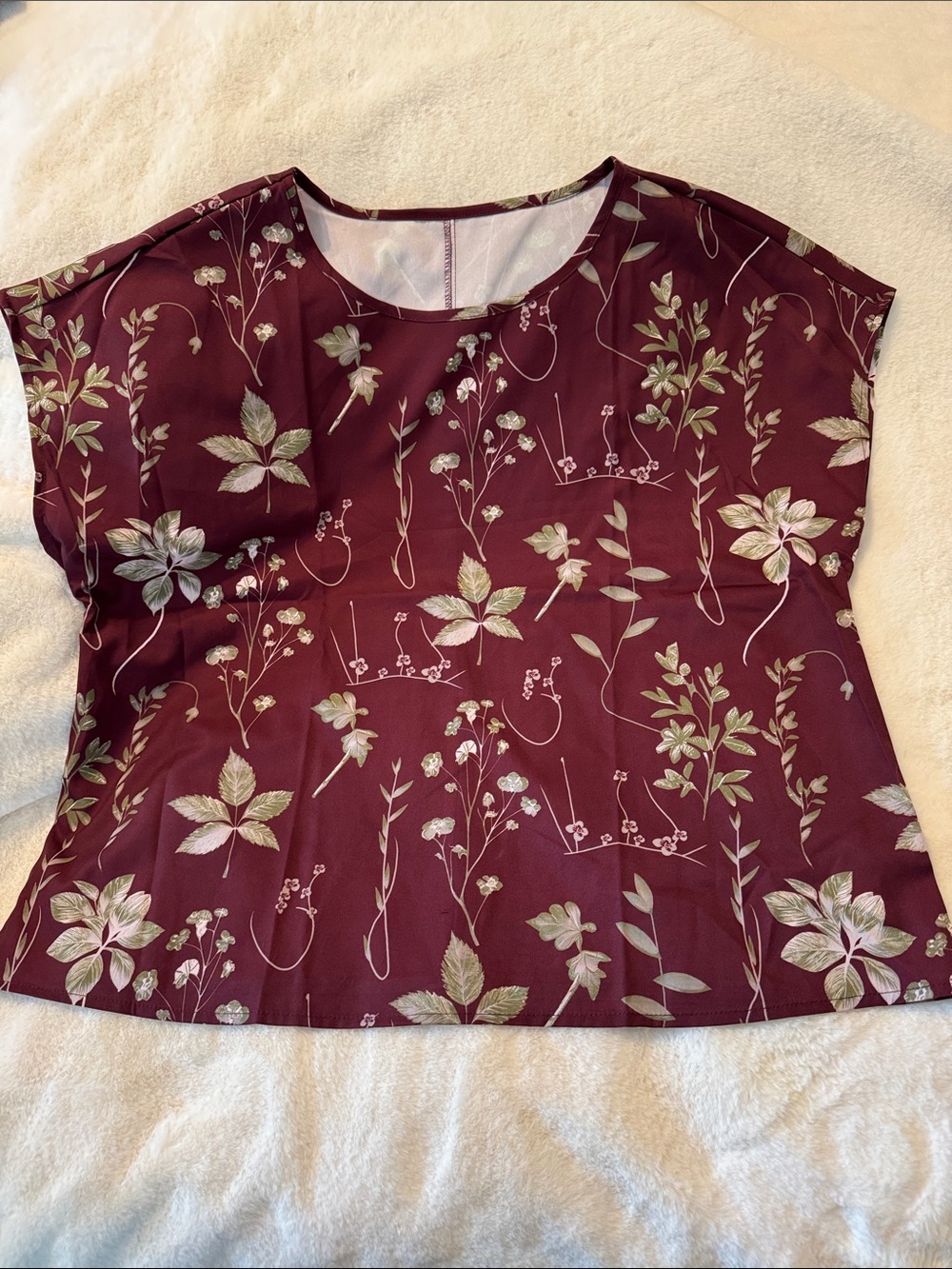 Women's Floral Short-Sleeve Top in Burgundy